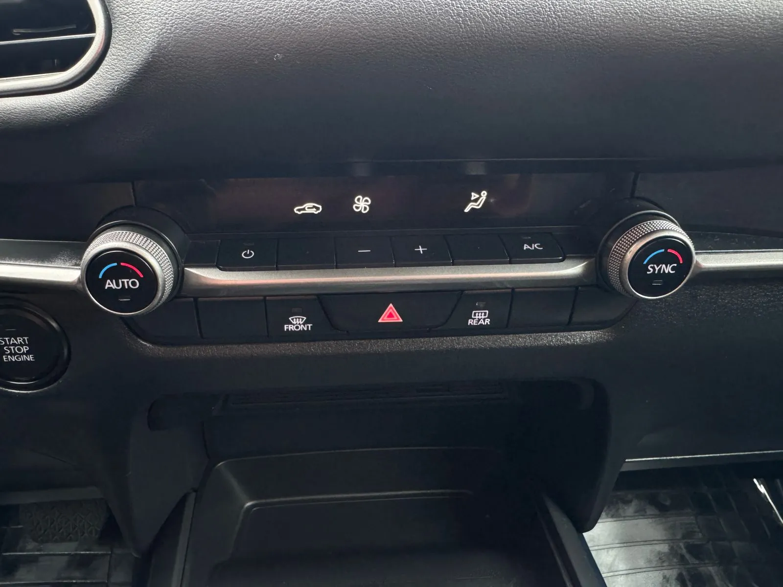 Mazda CX-30 photo 25
