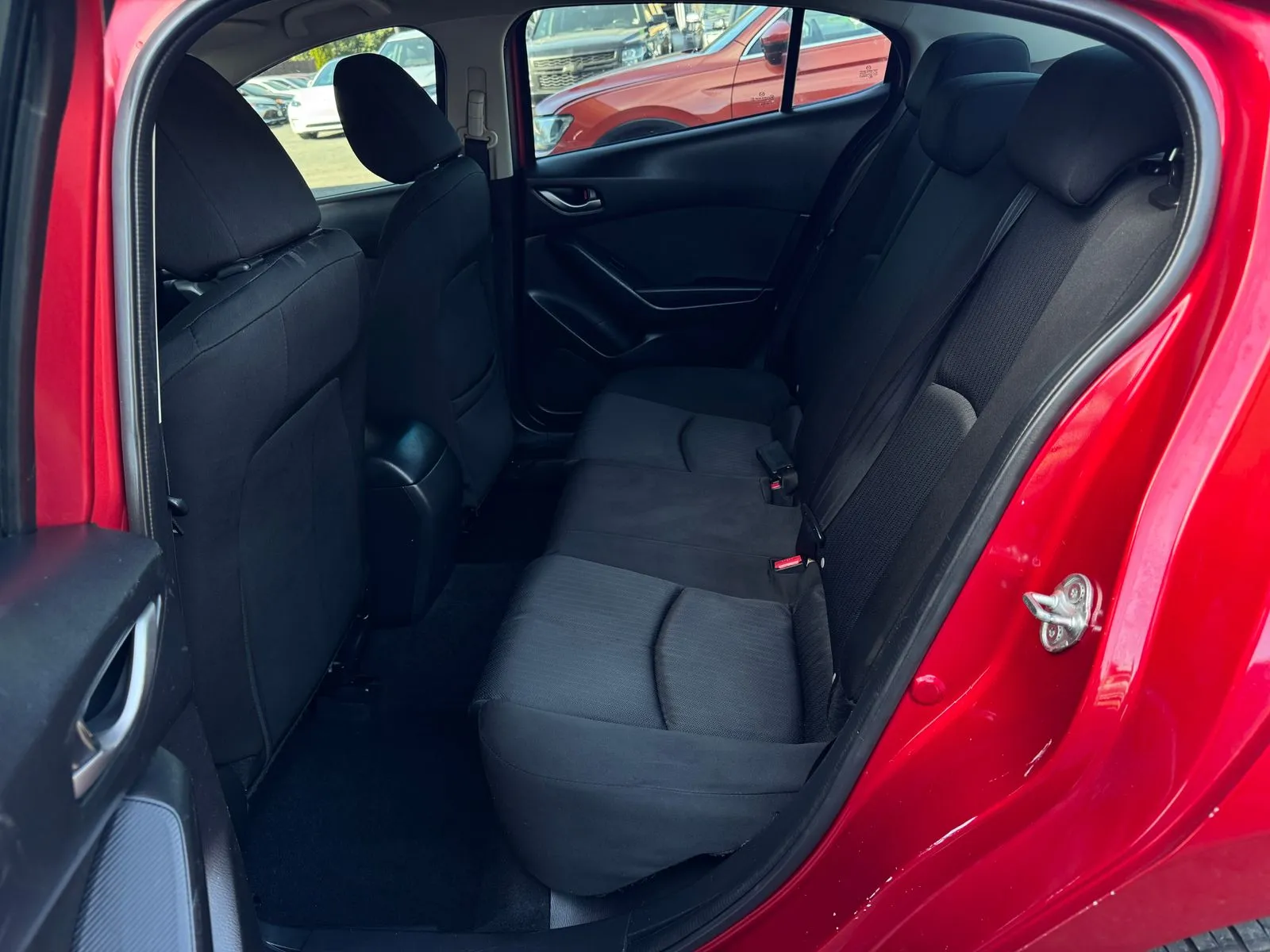 Mazda Mazda3 photo 13