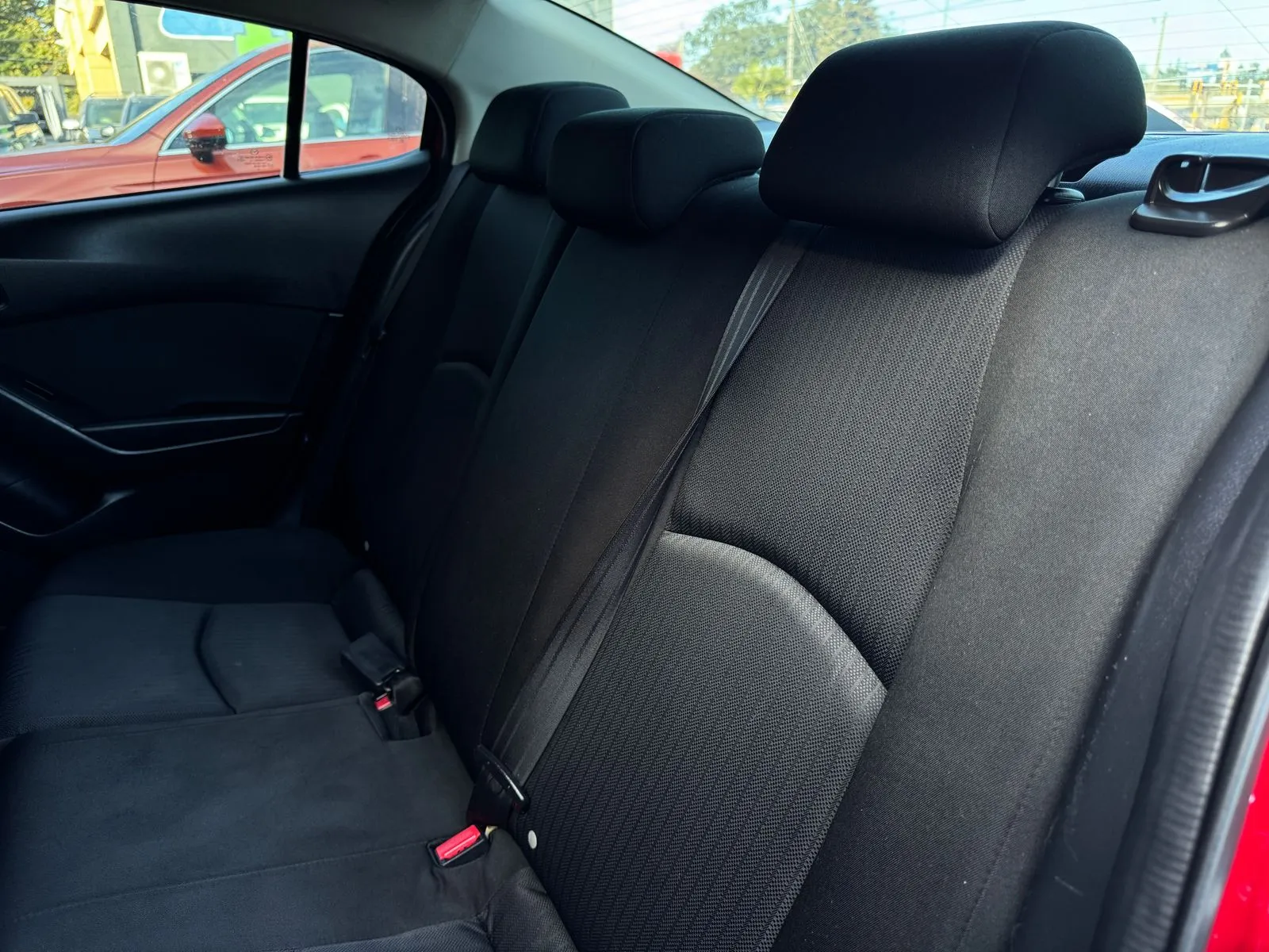 Mazda Mazda3 photo 15