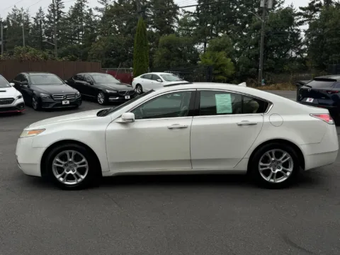 More photos of 2010 Acura TL 3.5 at 9999 Auto Center, WA