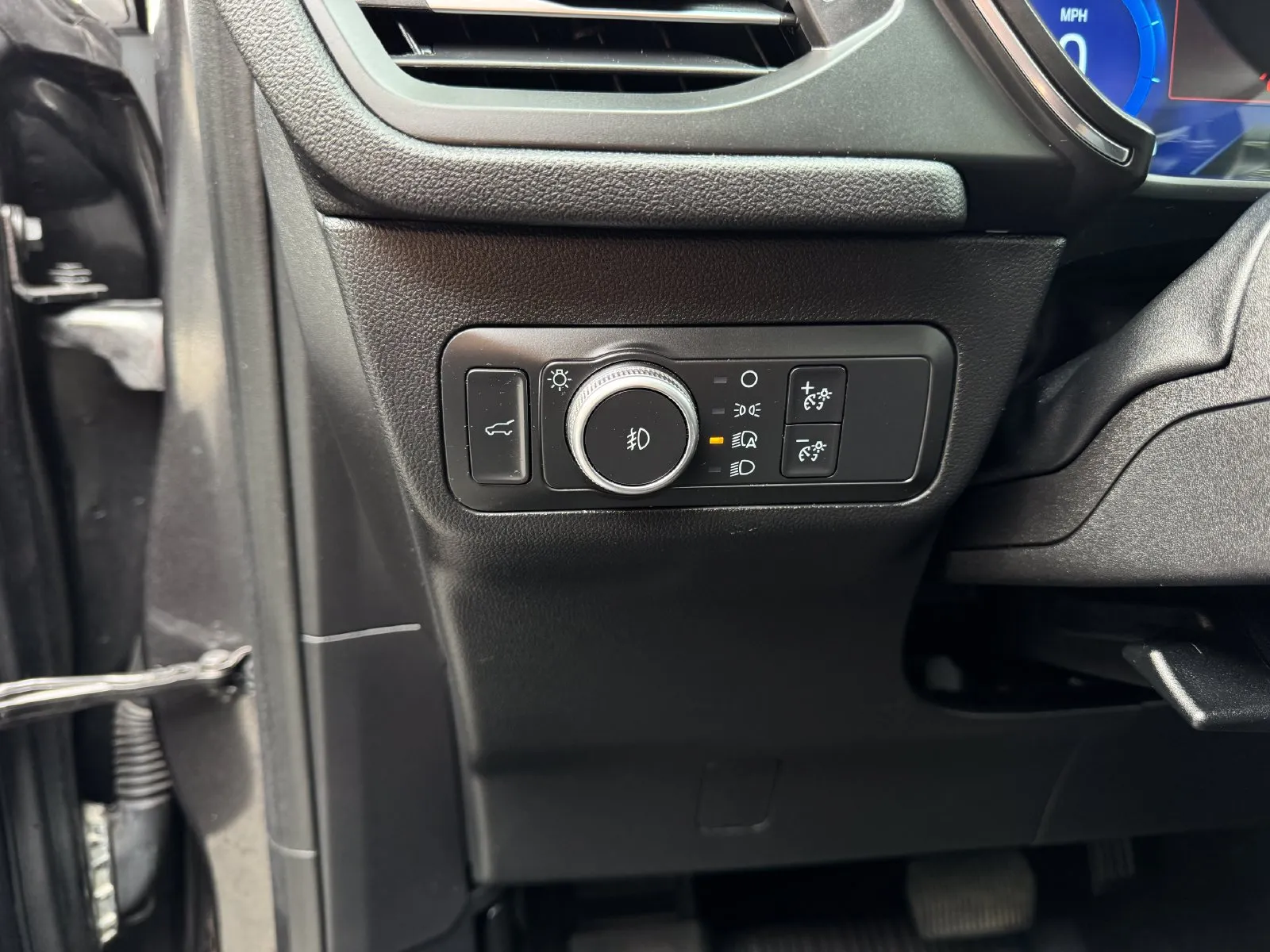 Ford Escape photo 13