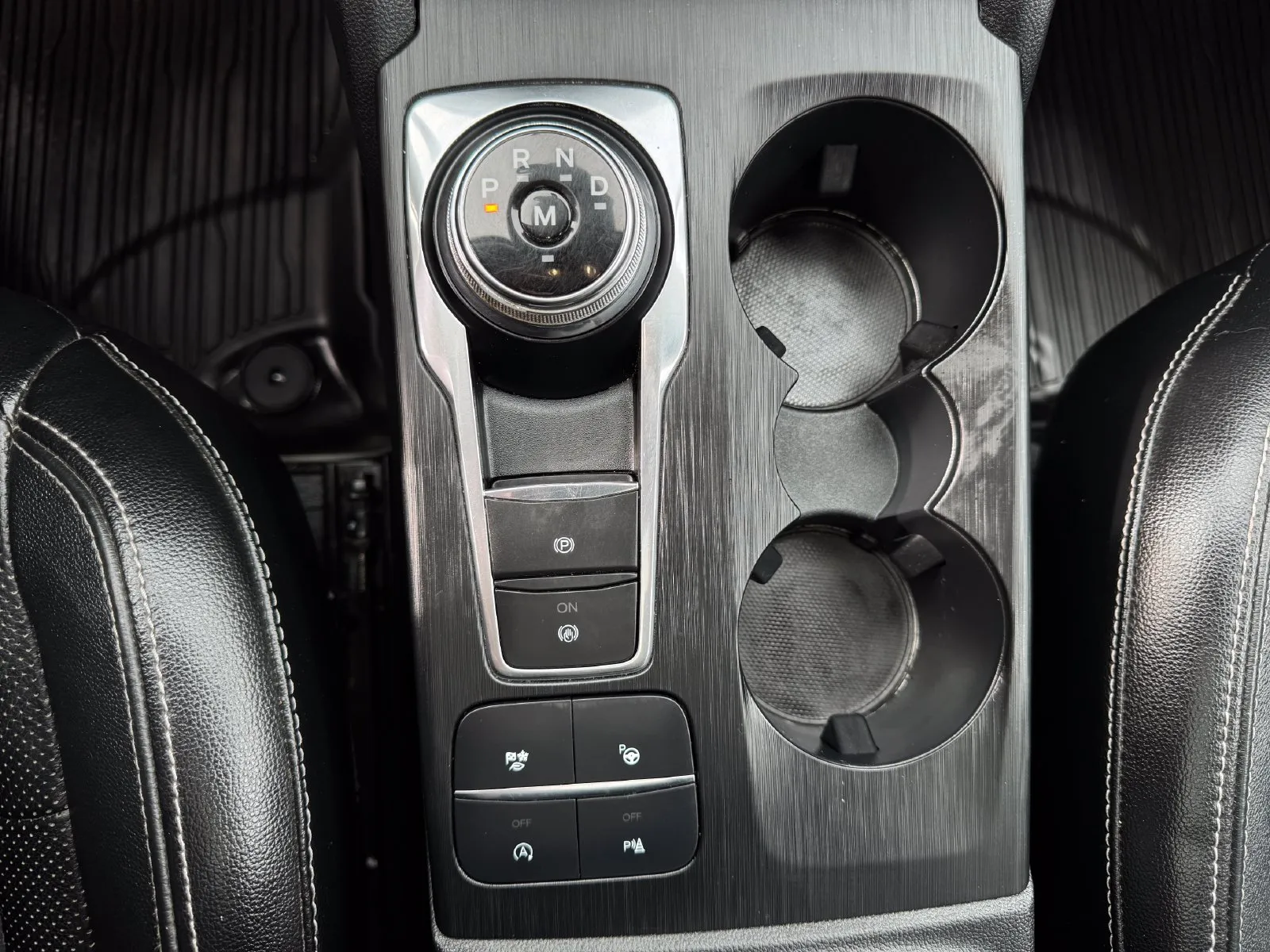Ford Escape photo 26