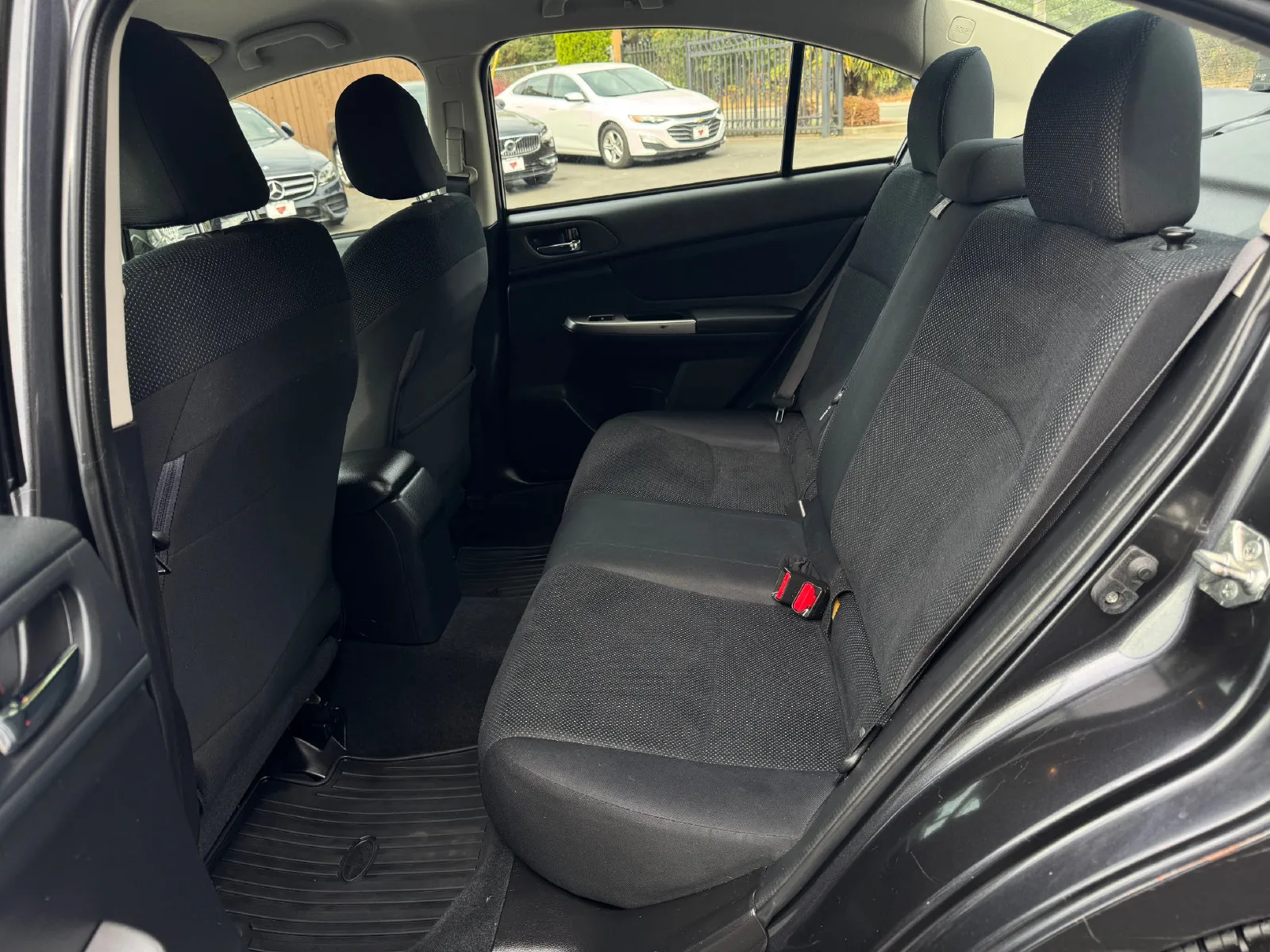 Subaru Impreza photo 14