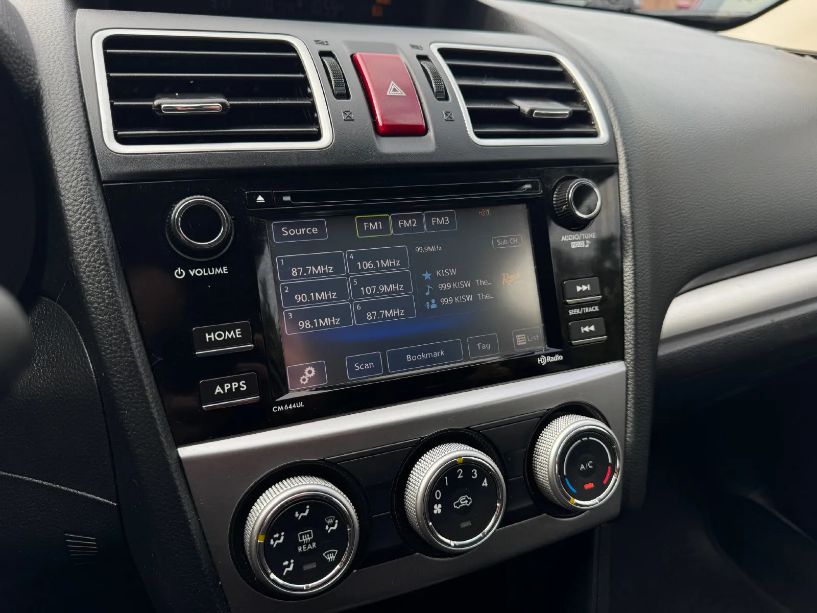 Subaru Impreza photo 24