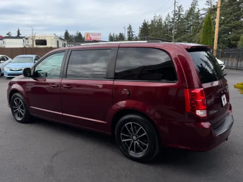 More photos of 2018 Dodge Grand Caravan SE Plus at 9999 Auto Center, WA