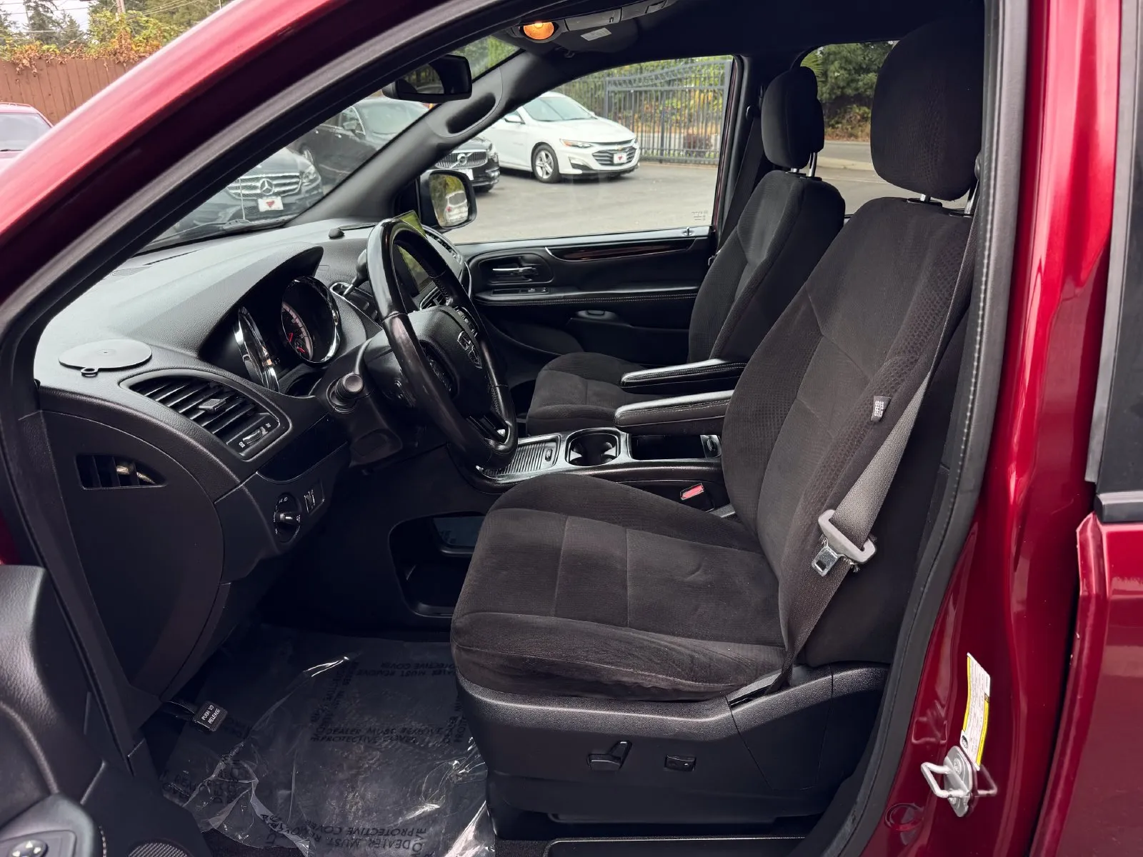 Dodge Grand Caravan photo 9