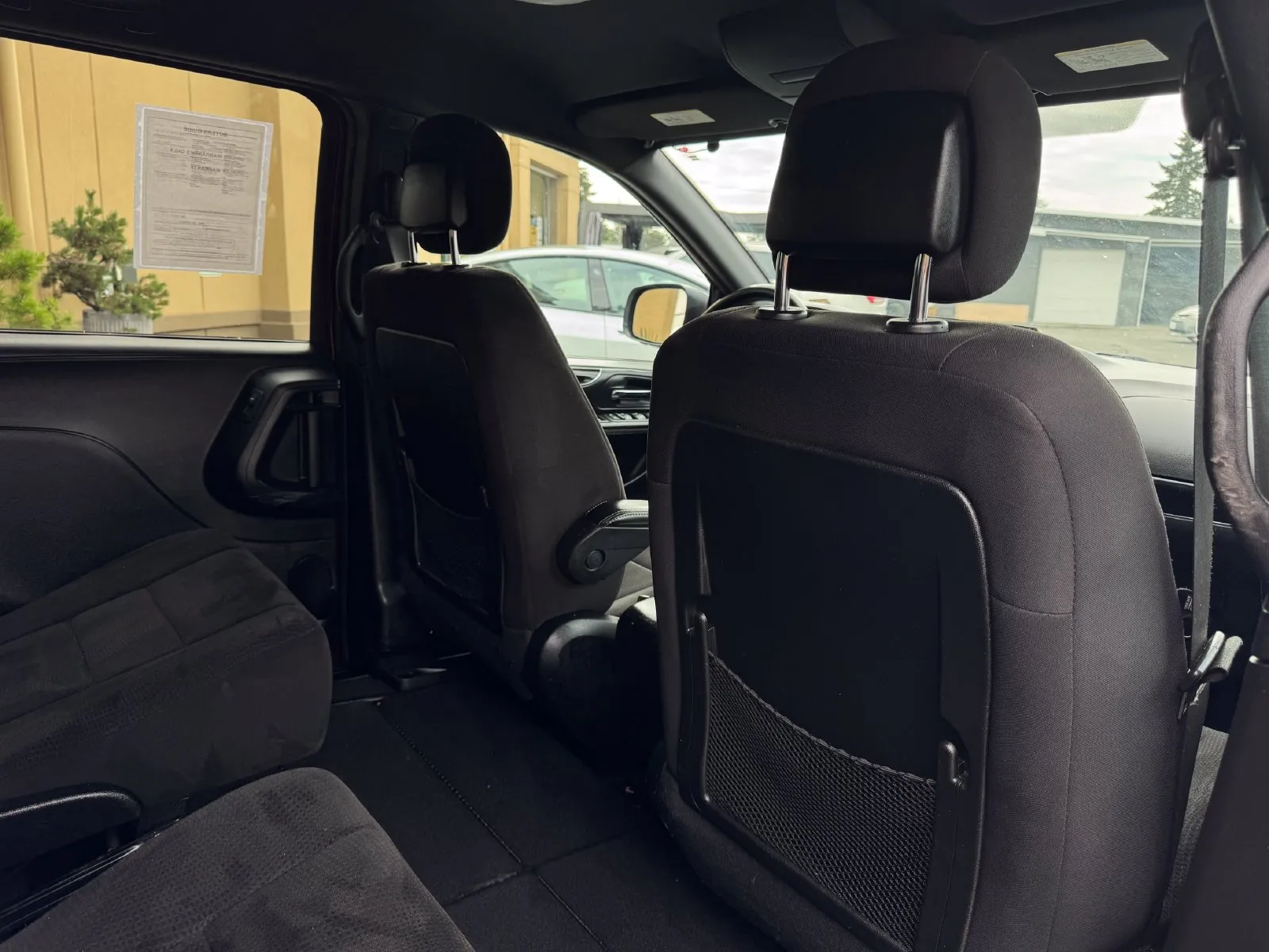Dodge Grand Caravan photo 21