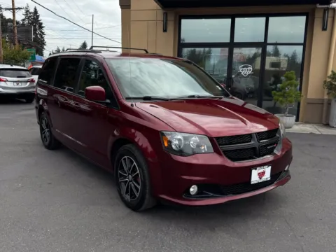 Red 2018 Dodge Grand Caravan SE Plus for sale in Lakewood, WA