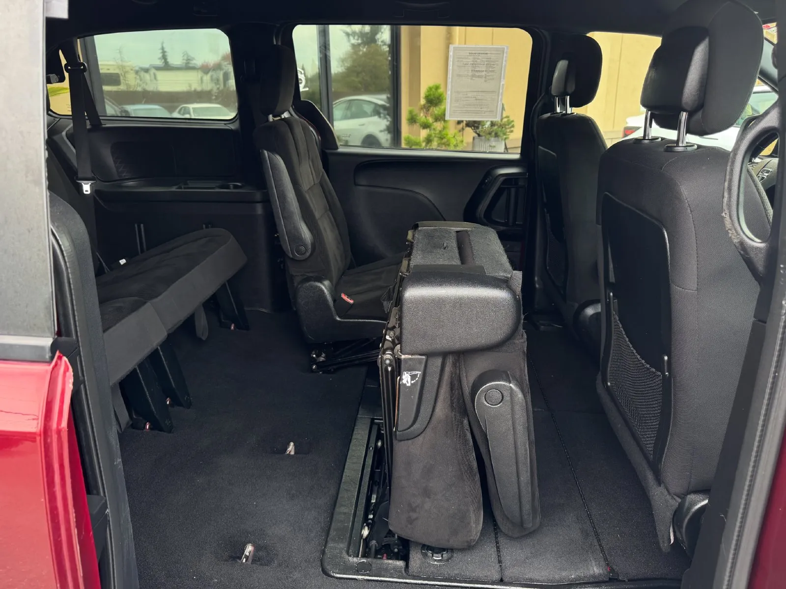 Dodge Grand Caravan photo 23