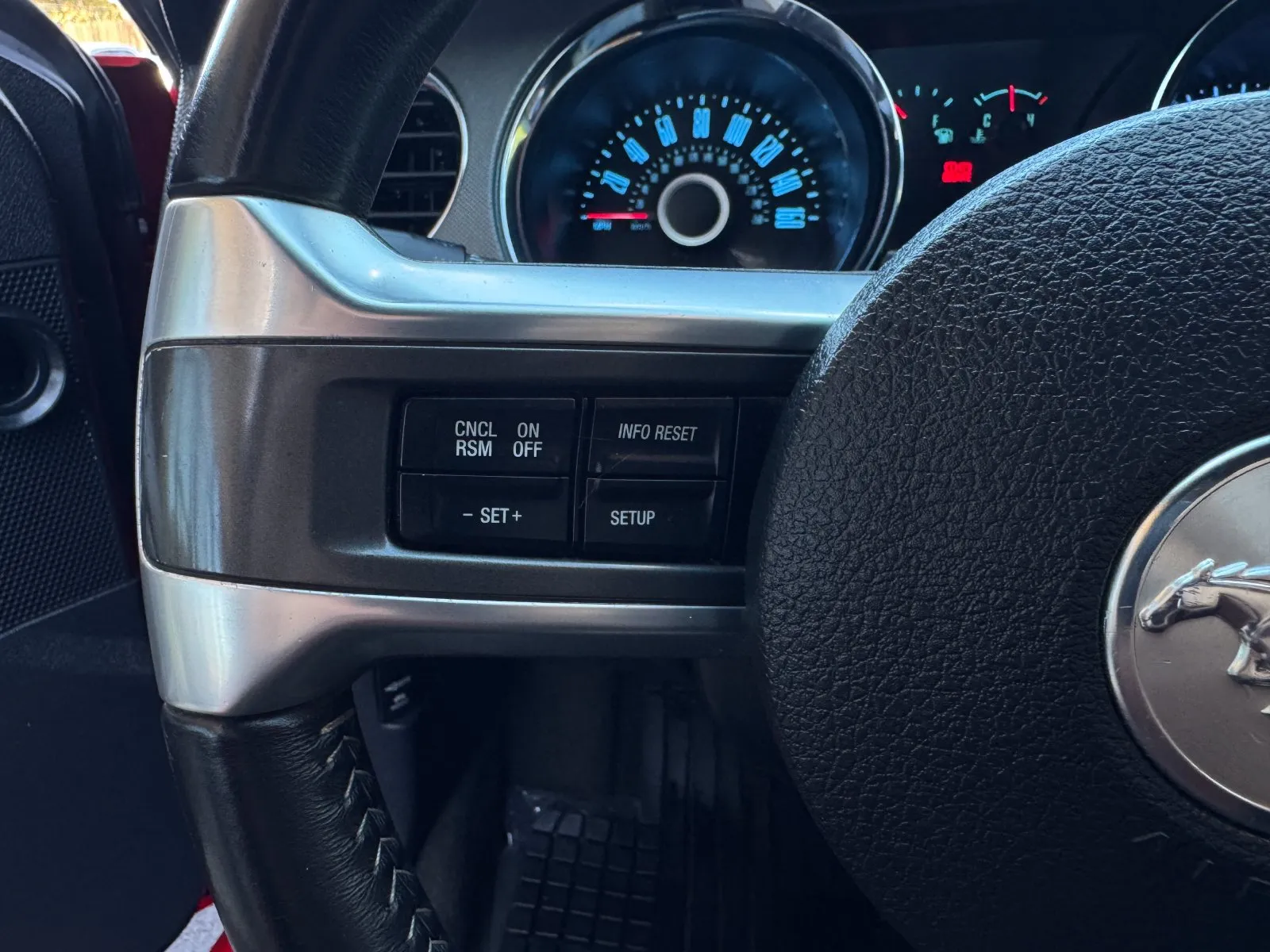 Ford Mustang photo 24
