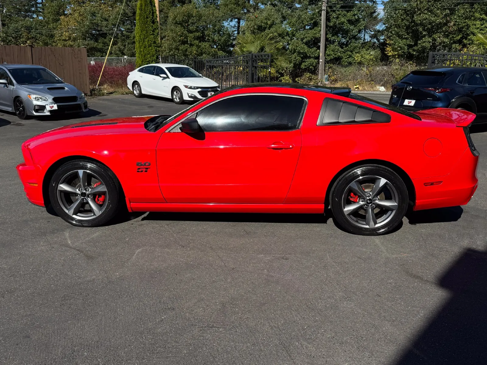 Ford Mustang photo 4