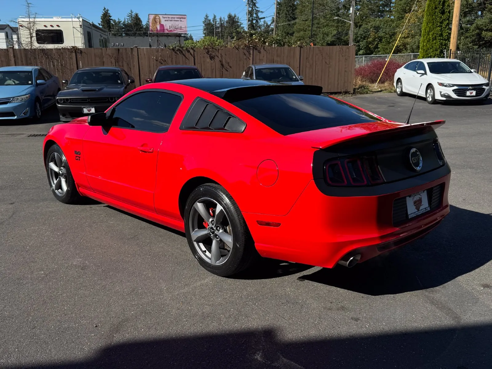 Ford Mustang photo 5