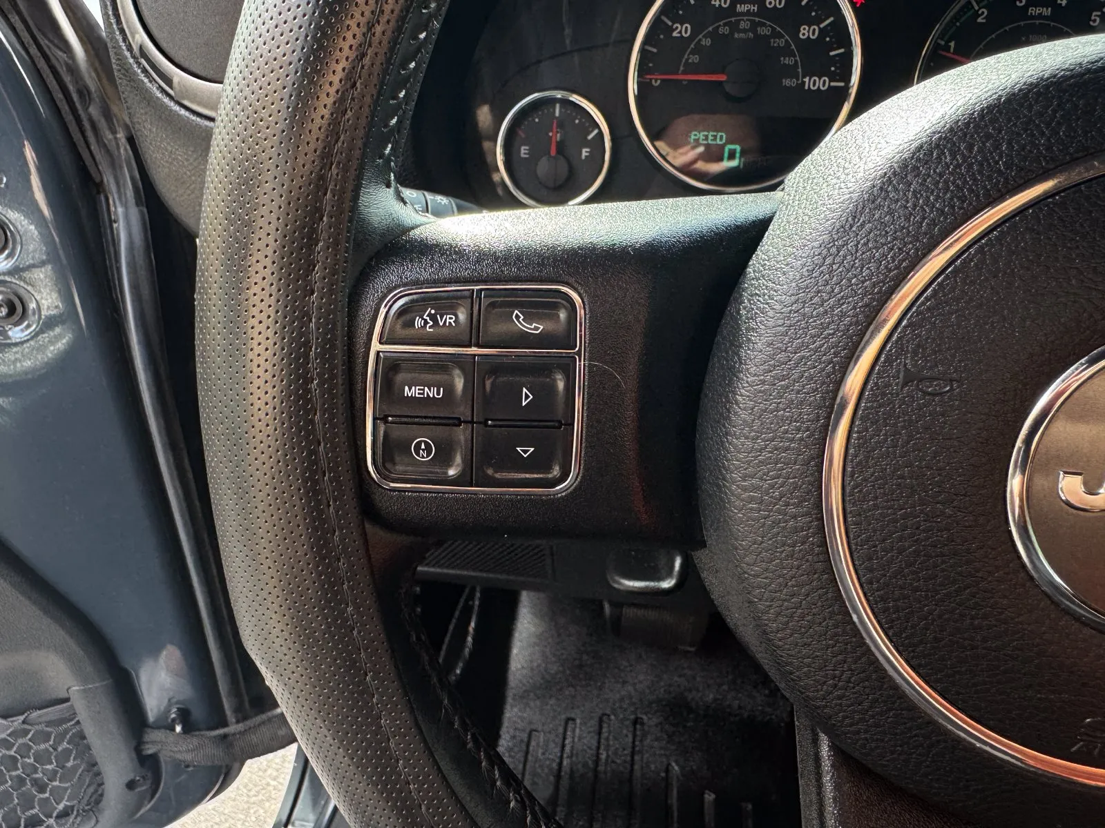 Jeep Wrangler photo 28