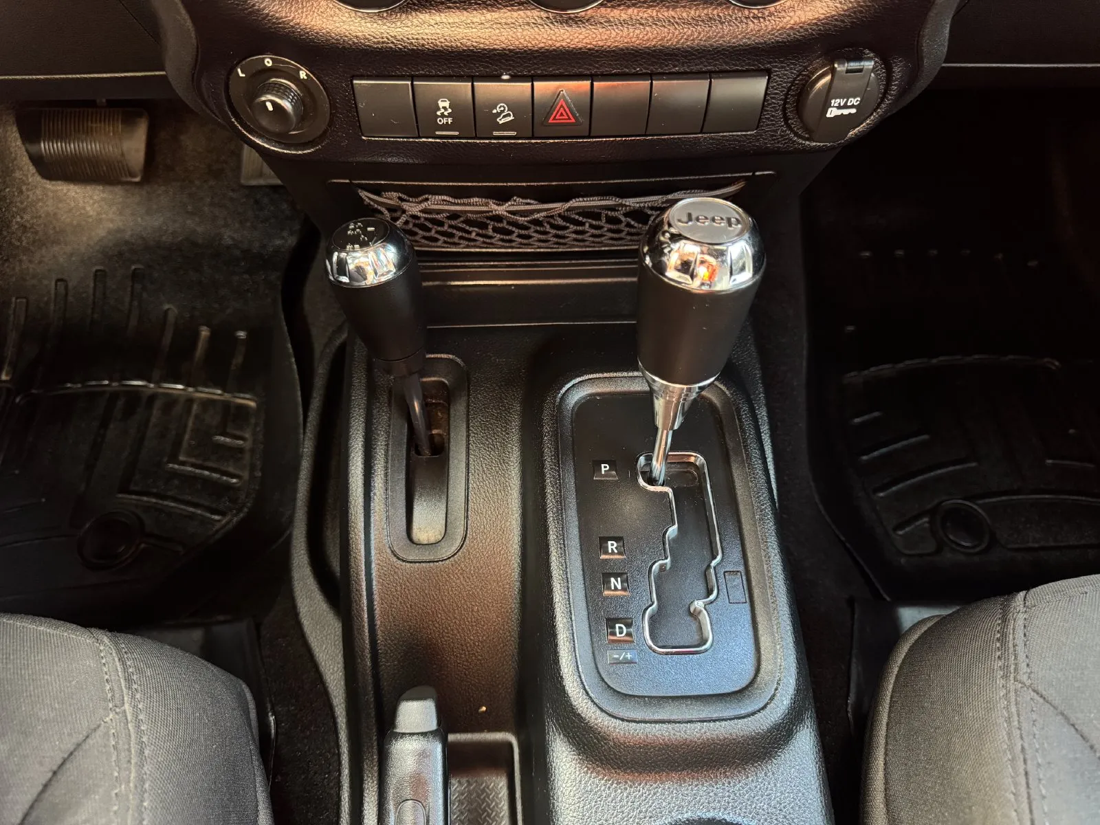 Jeep Wrangler photo 25