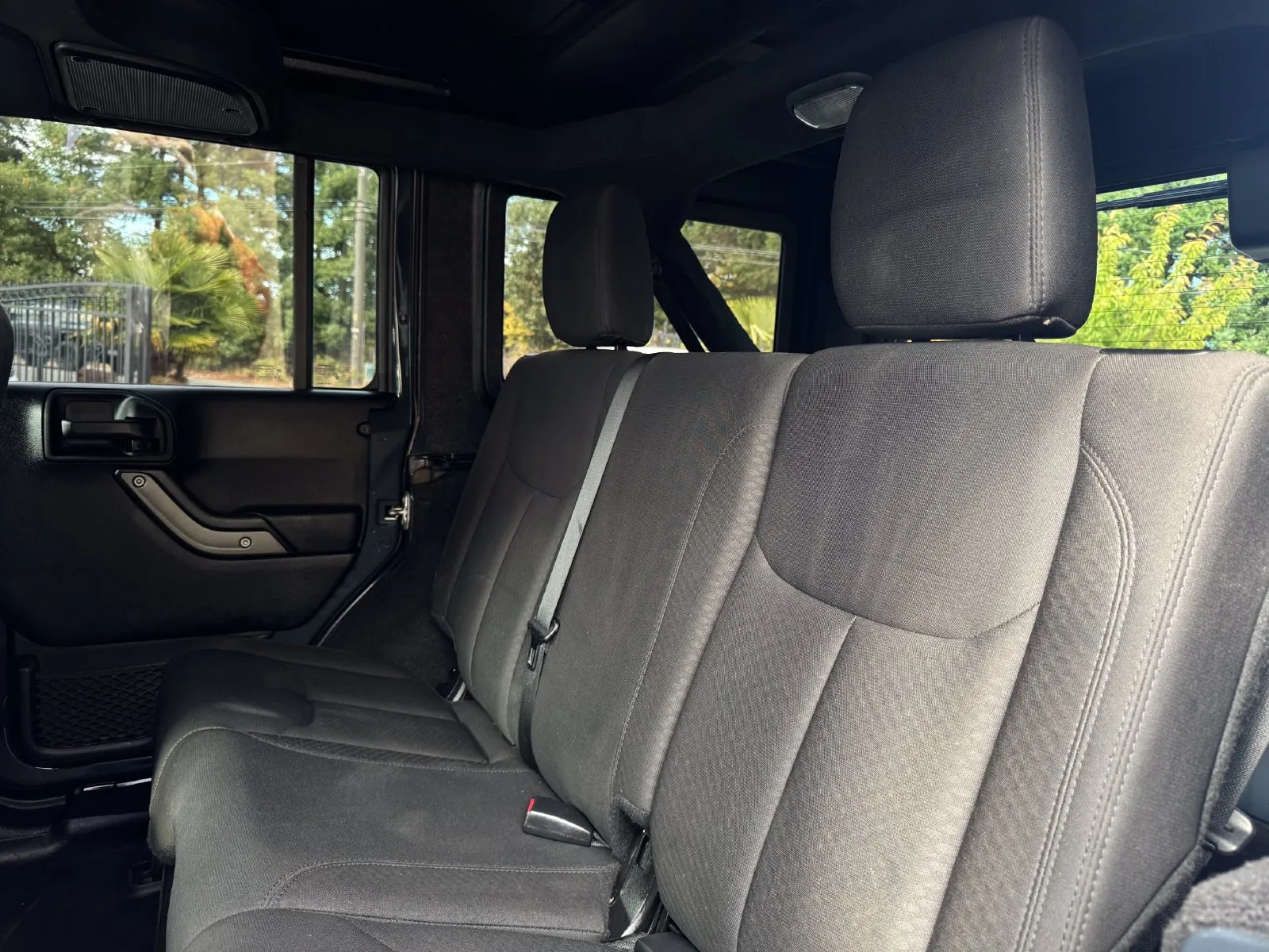 Jeep Wrangler photo 15
