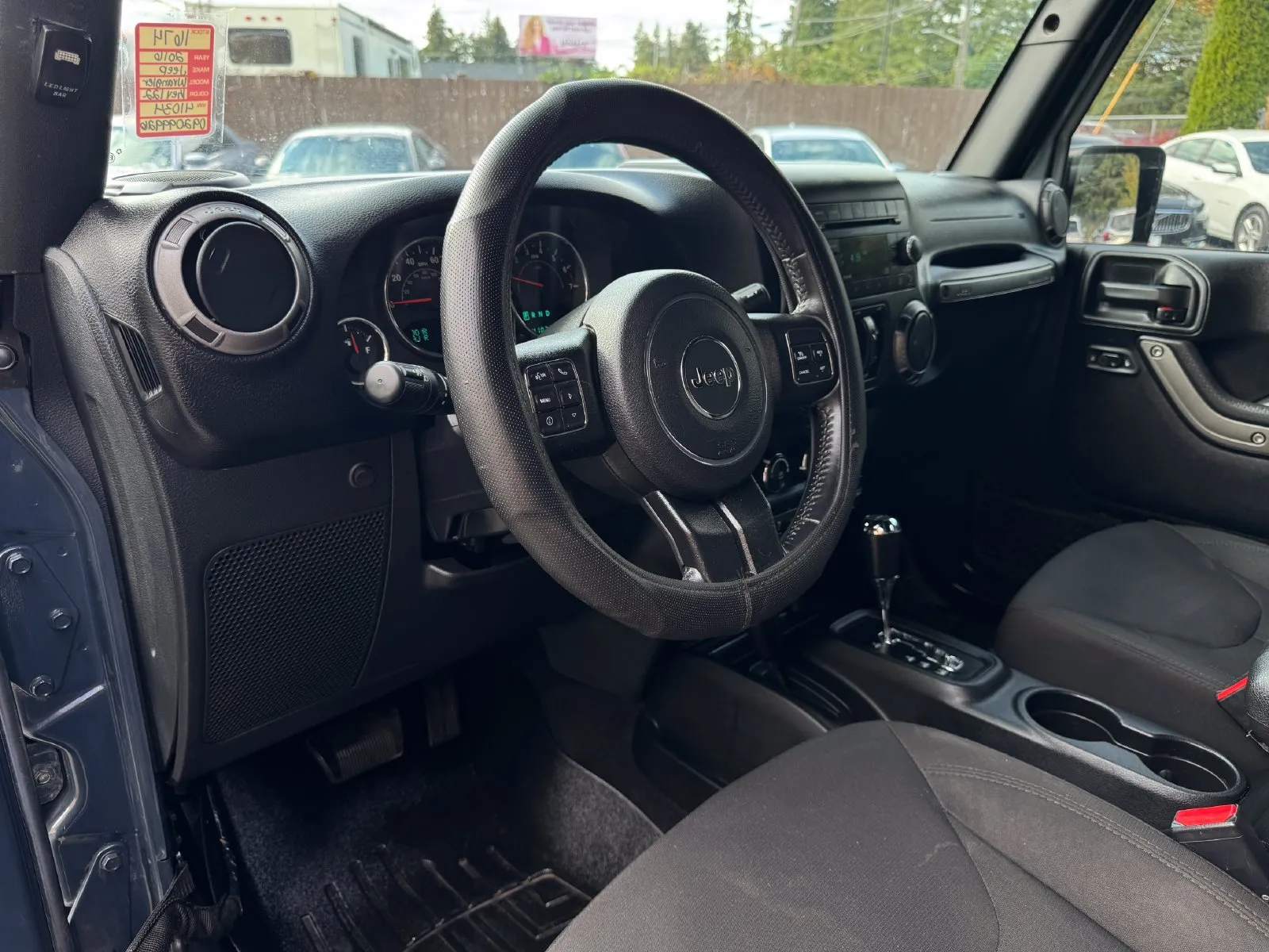 Jeep Wrangler photo 10