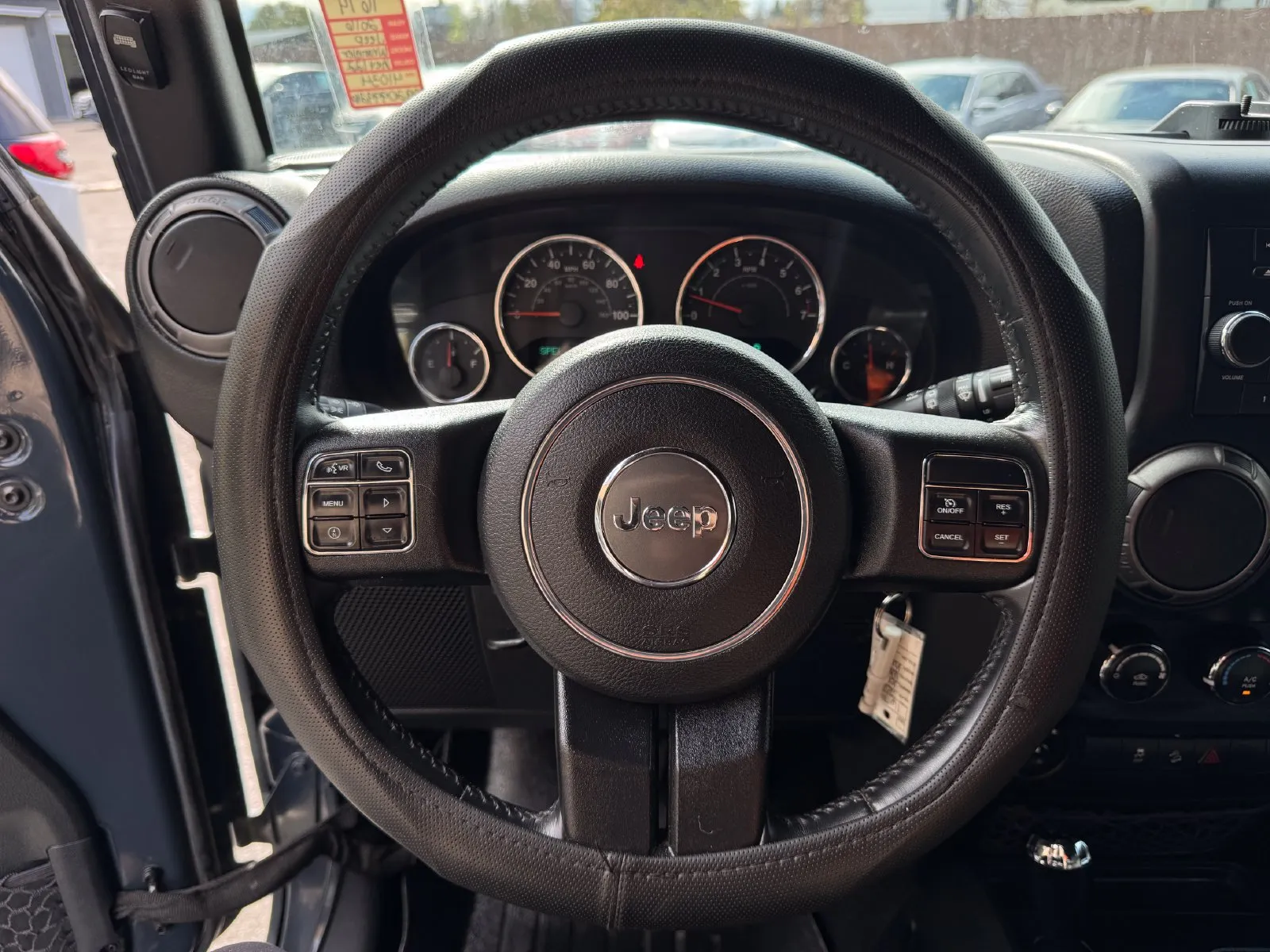 Jeep Wrangler photo 26