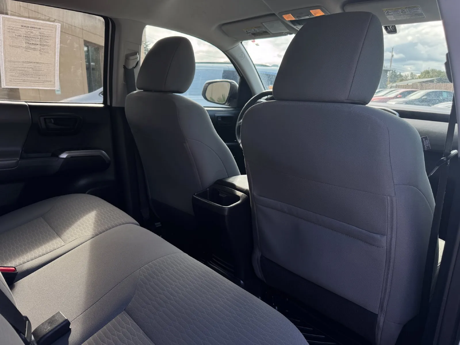Toyota Tacoma photo 19