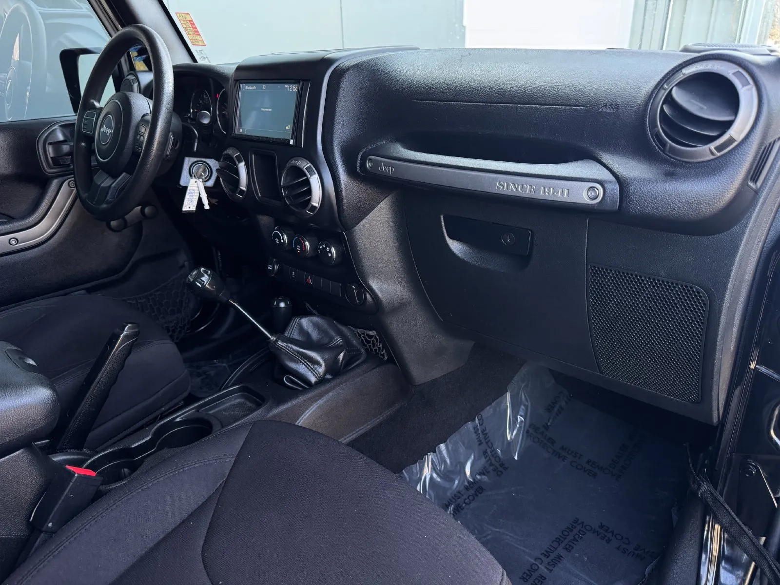 Jeep Wrangler photo 19