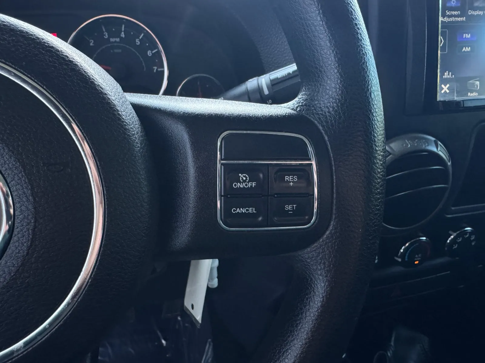 Jeep Wrangler photo 27