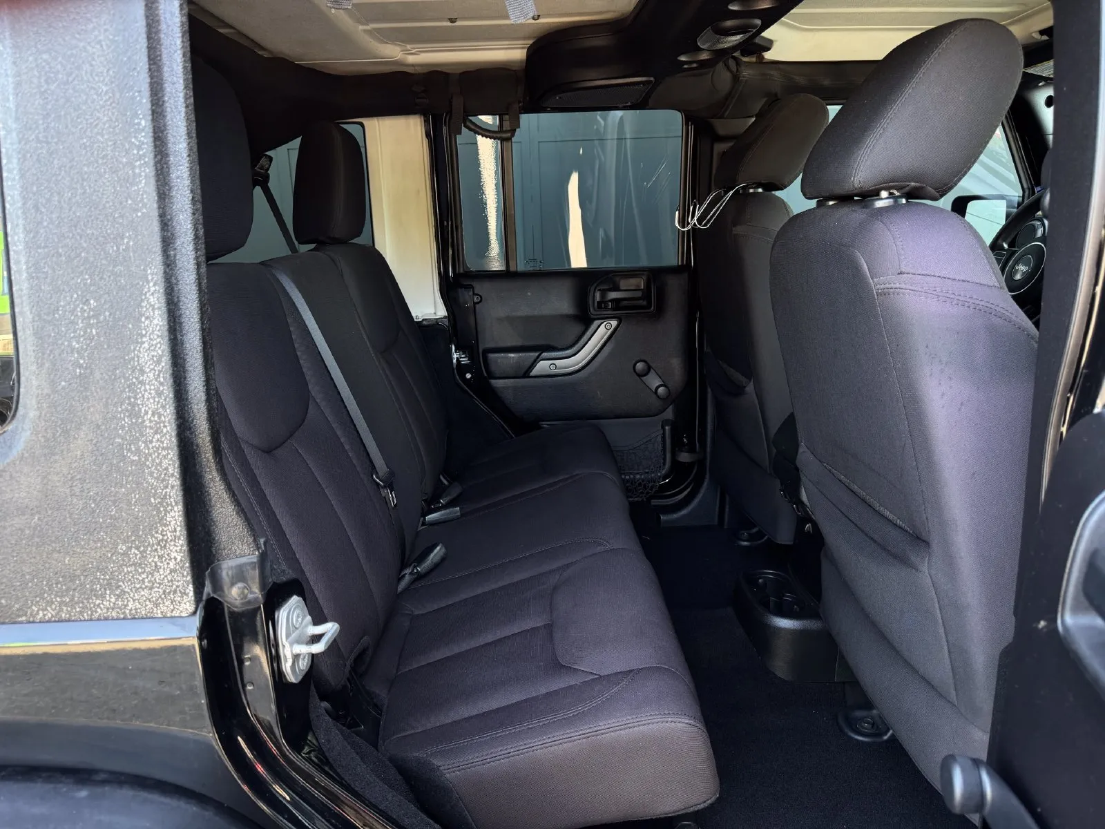 Jeep Wrangler photo 15