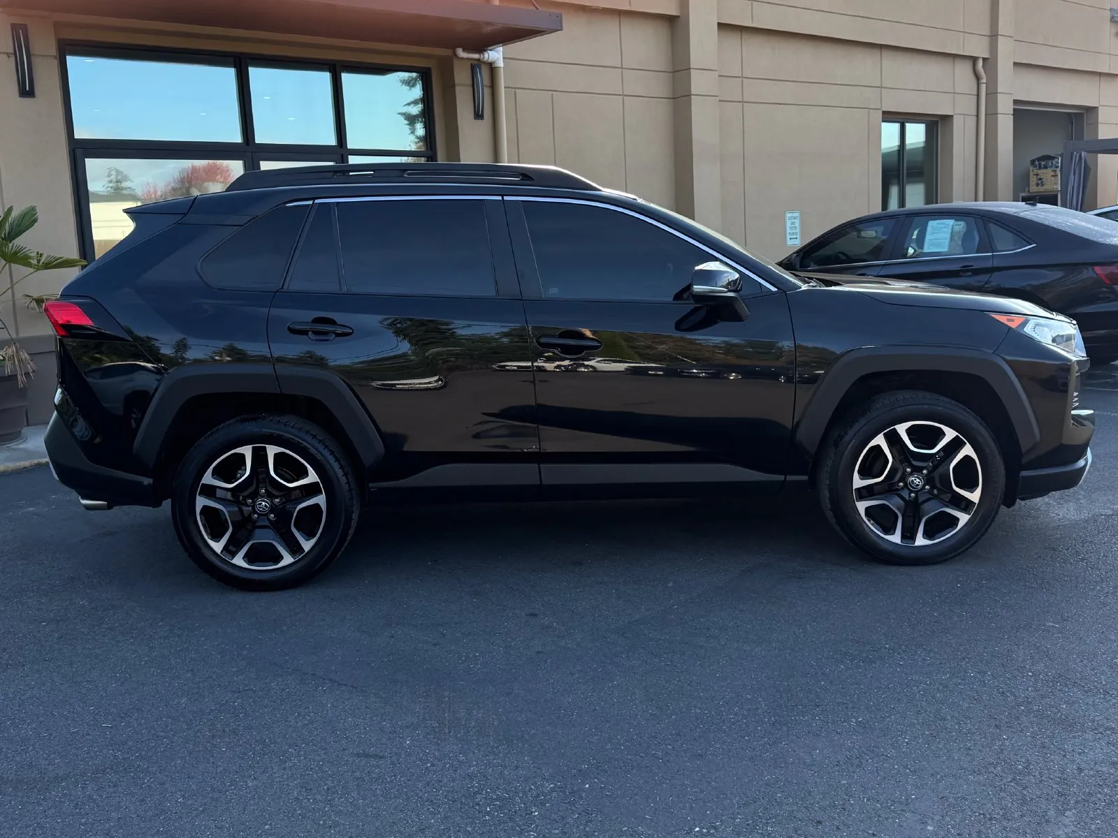 Toyota RAV4 photo 8