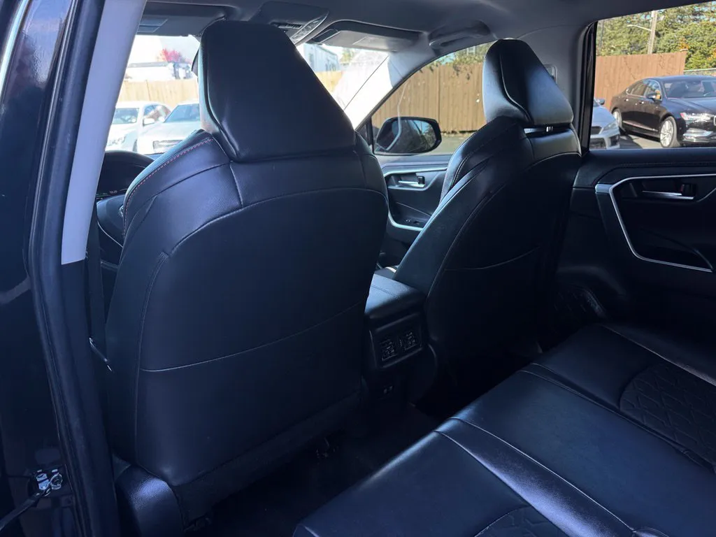 Toyota RAV4 photo 15