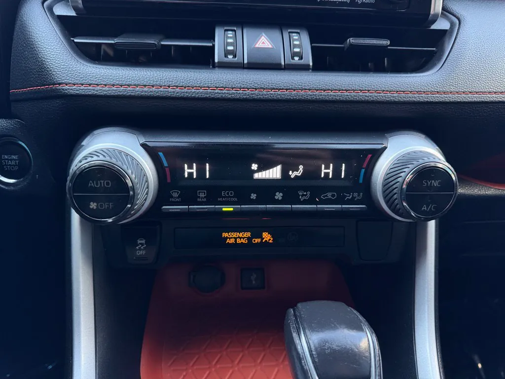 Toyota RAV4 photo 26