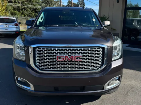 Photos of 2016 GMC Yukon Denali for sale in Lakewood, WA at 9999 Auto Center