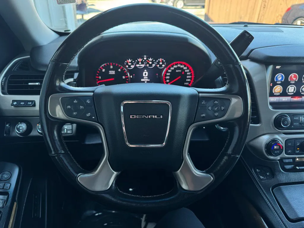 GMC Yukon photo 35