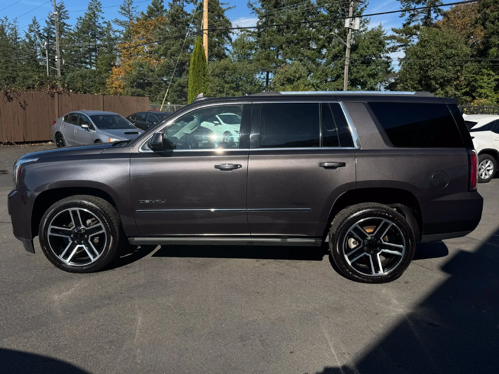 GMC Yukon photo 4