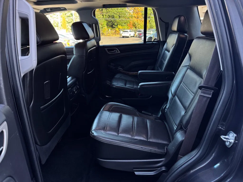 GMC Yukon photo 13