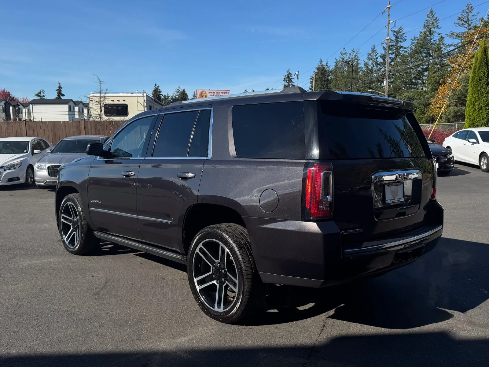GMC Yukon photo 5