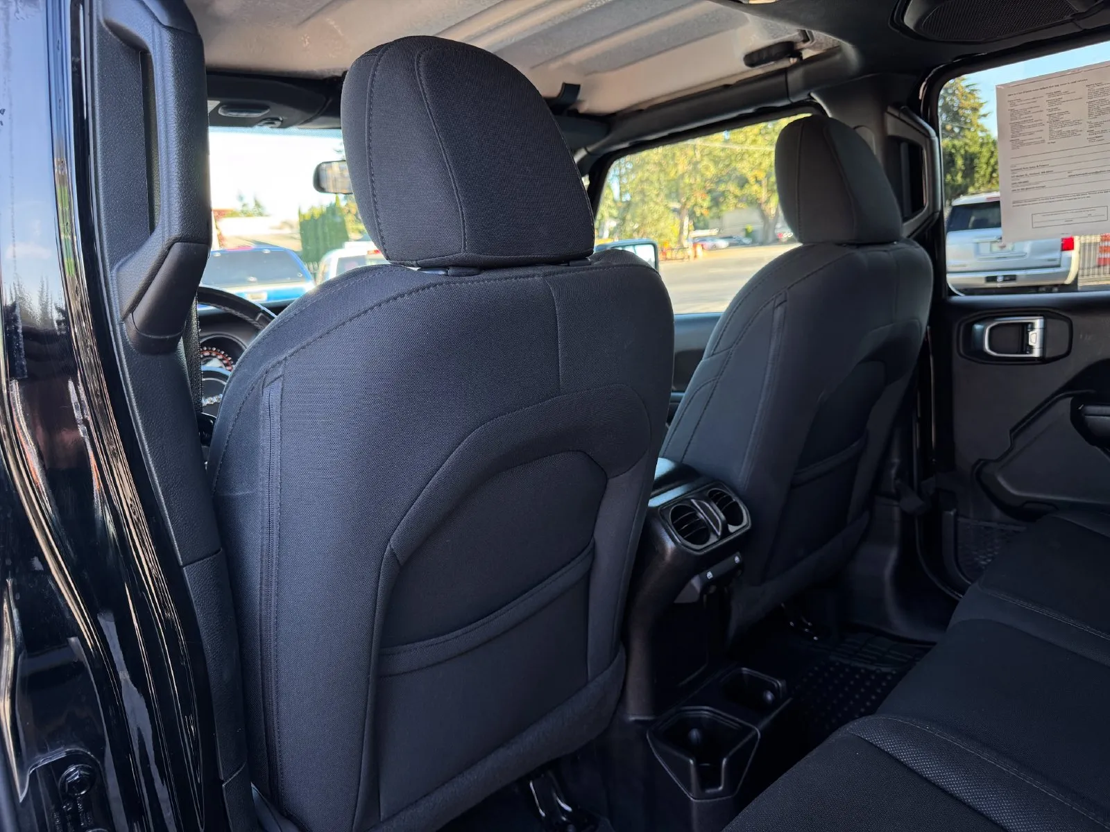 Jeep Gladiator photo 15