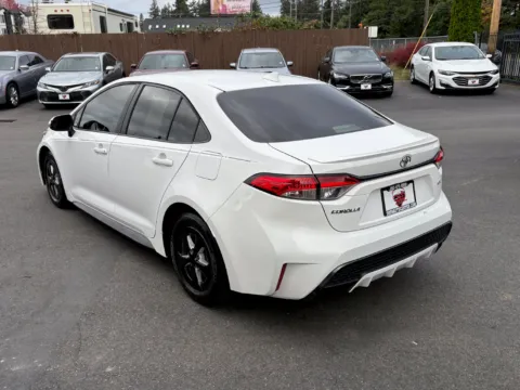 More photos of 2020 Toyota Corolla SE at 9999 Auto Center, WA