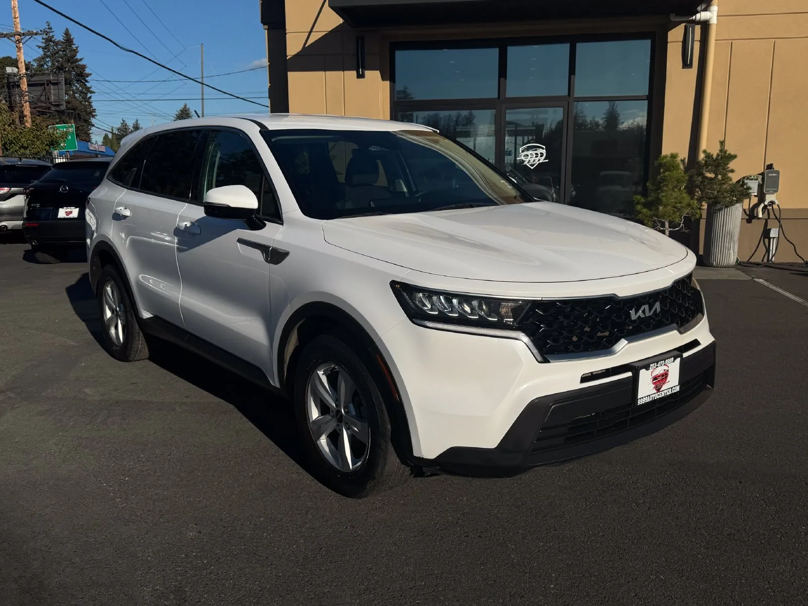 White 2022 Kia Sorento LX for sale in Lakewood, WA
