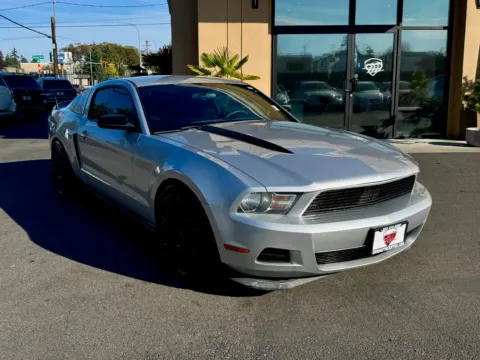 Silver 2012 Ford Mustang V6 for sale in Lakewood, WA