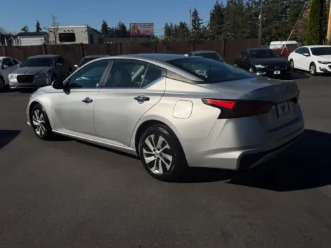 More photos of 2019 Nissan Altima 2.5 S at 9999 Auto Center, WA