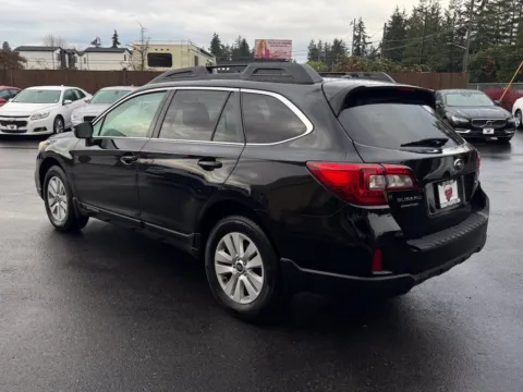 More photos of 2015 Subaru Outback 2.5i Premium at 9999 Auto Center, WA