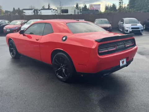 More photos of 2017 Dodge Challenger SXT at 9999 Auto Center, WA