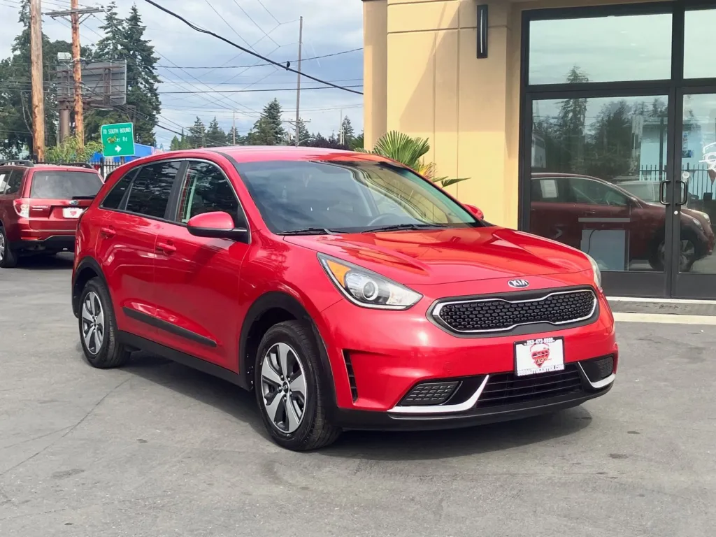 2018 Kia Niro FE for sale in Lakewood, WA
