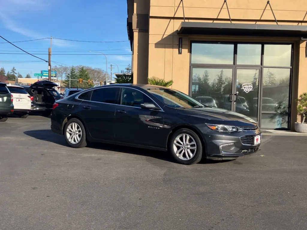 2017 Chevrolet Malibu LT for sale in Lakewood, WA
