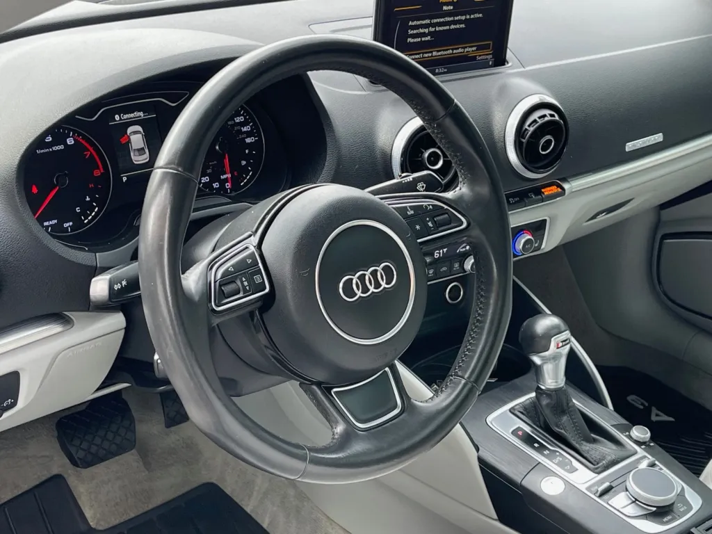 2016 Audi A3 2.0T Premium Plus photo 2