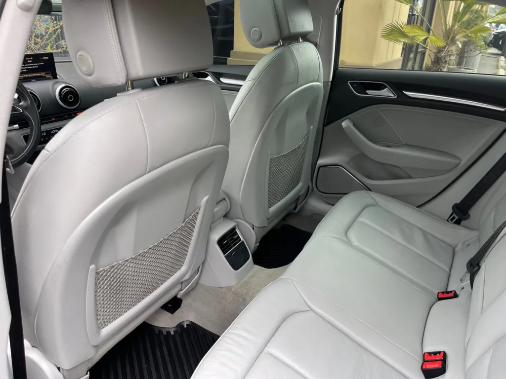 2016 Audi A3 2.0T Premium Plus photo 3