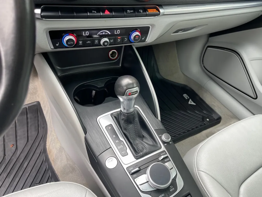 2016 Audi A3 2.0T Premium Plus photo 25