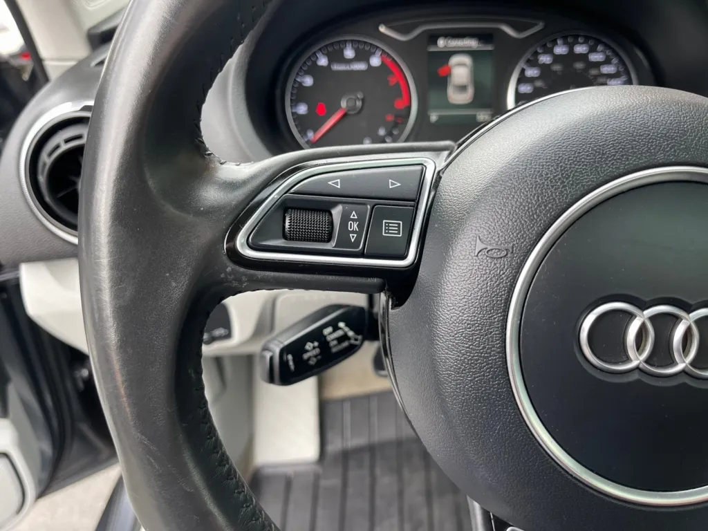 2016 Audi A3 2.0T Premium Plus photo 7