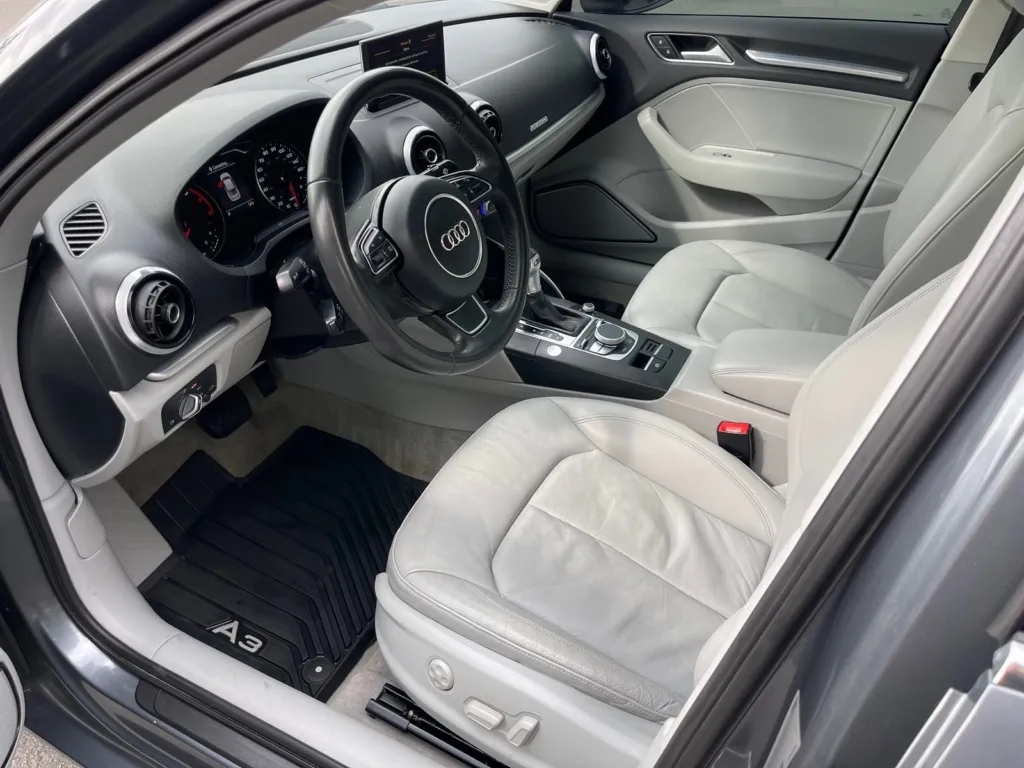 2016 Audi A3 2.0T Premium Plus photo 21
