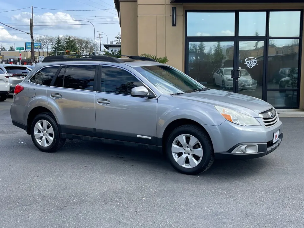 2011 Subaru Outback 2.5i Premium for sale in Lakewood, WA