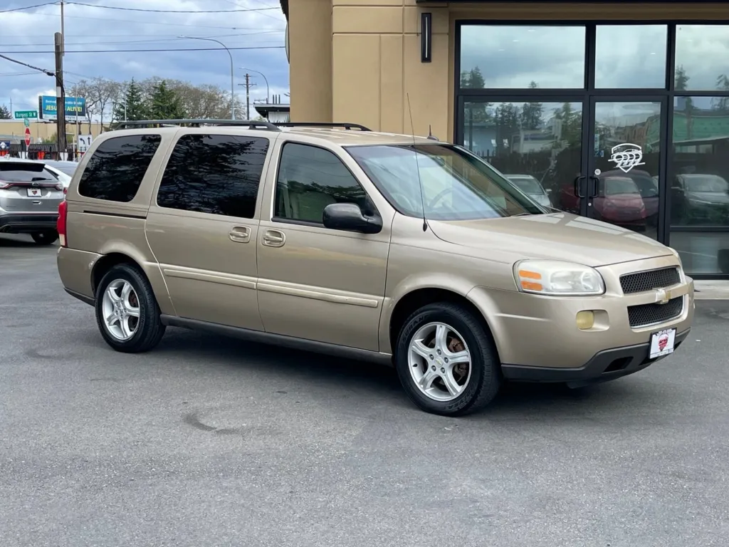 2005 Chevrolet Uplander LT FWD 1SD, image size:1024x768