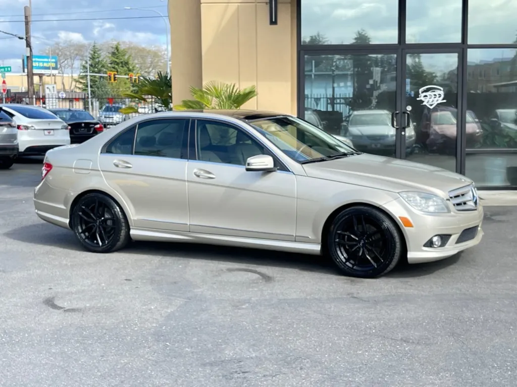2010 Mercedes-Benz C-Class C 300 for sale in Lakewood, WA